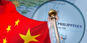 Canh bạc của Philippines trong mối quan hệ tay ba với Mỹ và Trung Quốc