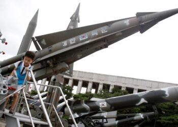 Dự báo thế giới 2025: Nguy cơ chạy đua vũ trang và xung đột mới ở Đông Á